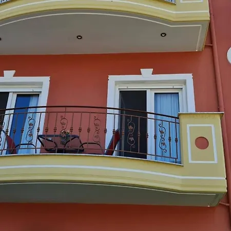 Проживание в семье Giota's House-free Parking *
