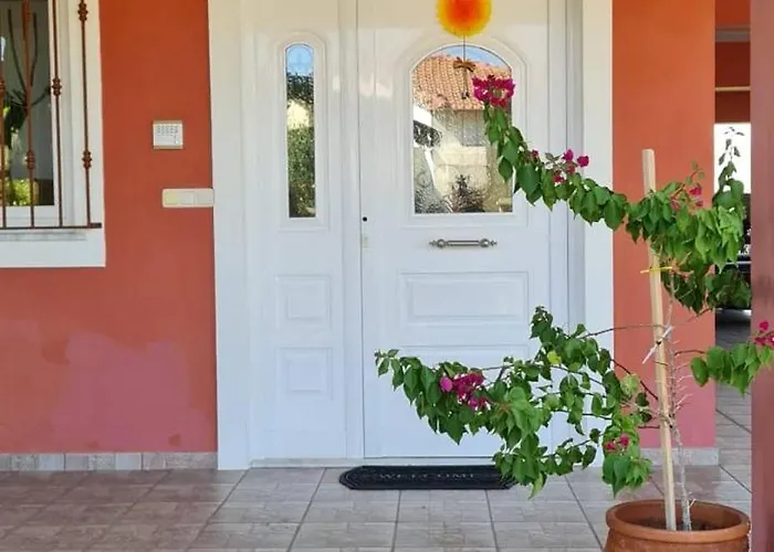 Giota's House-free Parking *