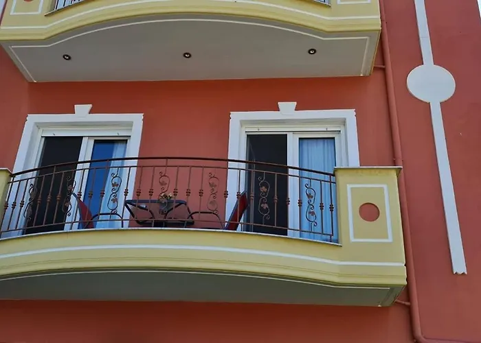 منزل للإقامة Giota's House-free Parking *