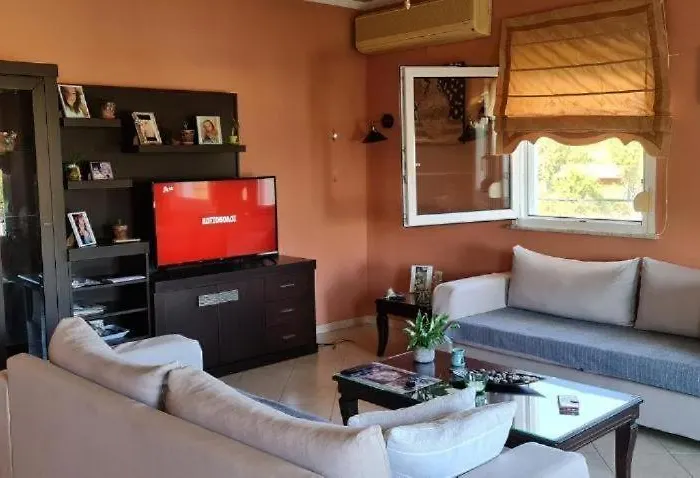 منزل للإقامة Giota's House-free Parking